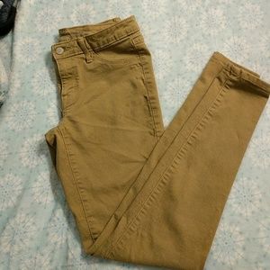 Khaki mid-rise jeggings